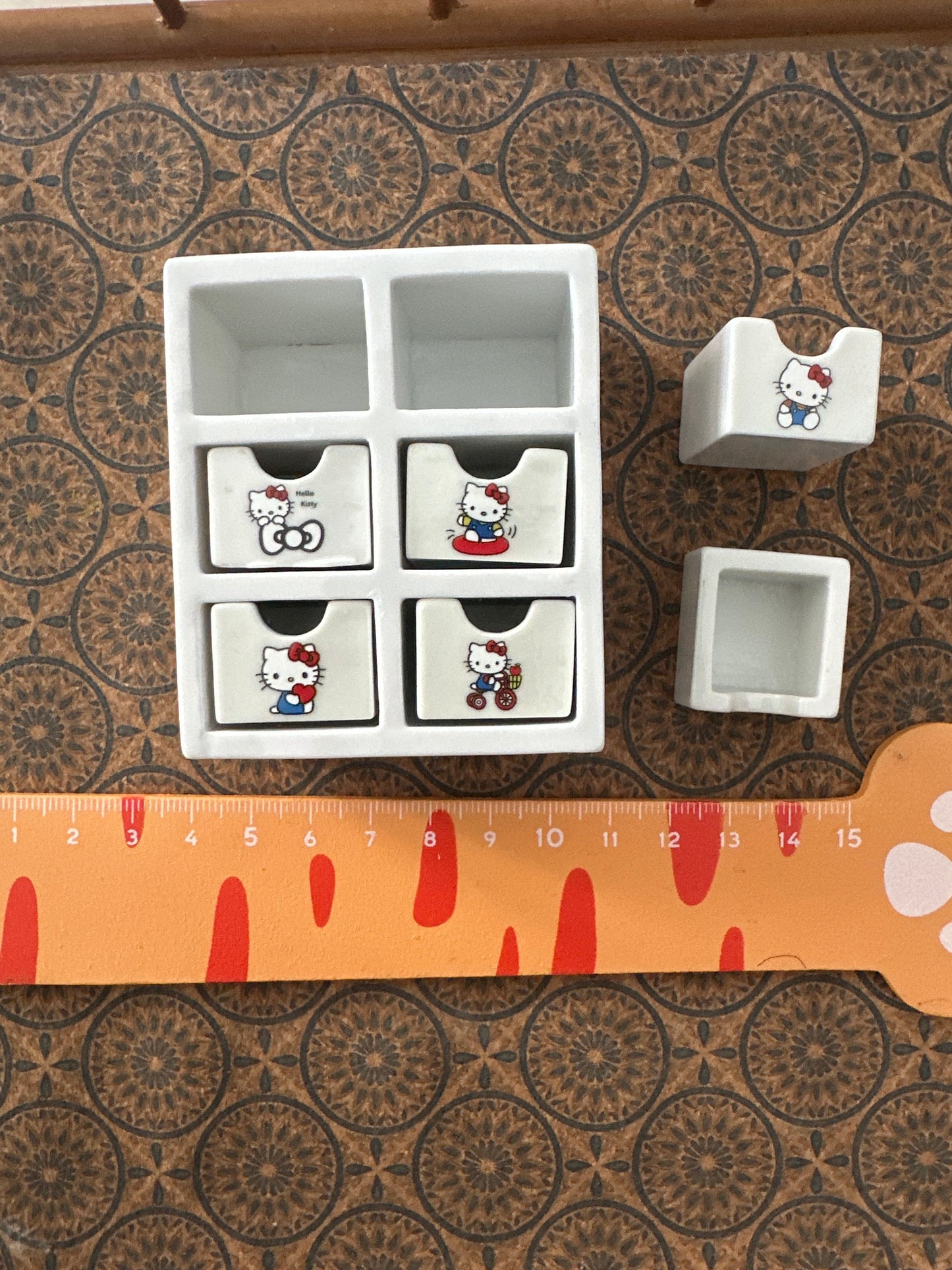 Lily minis-dollhouse miniature HK storage cabinet