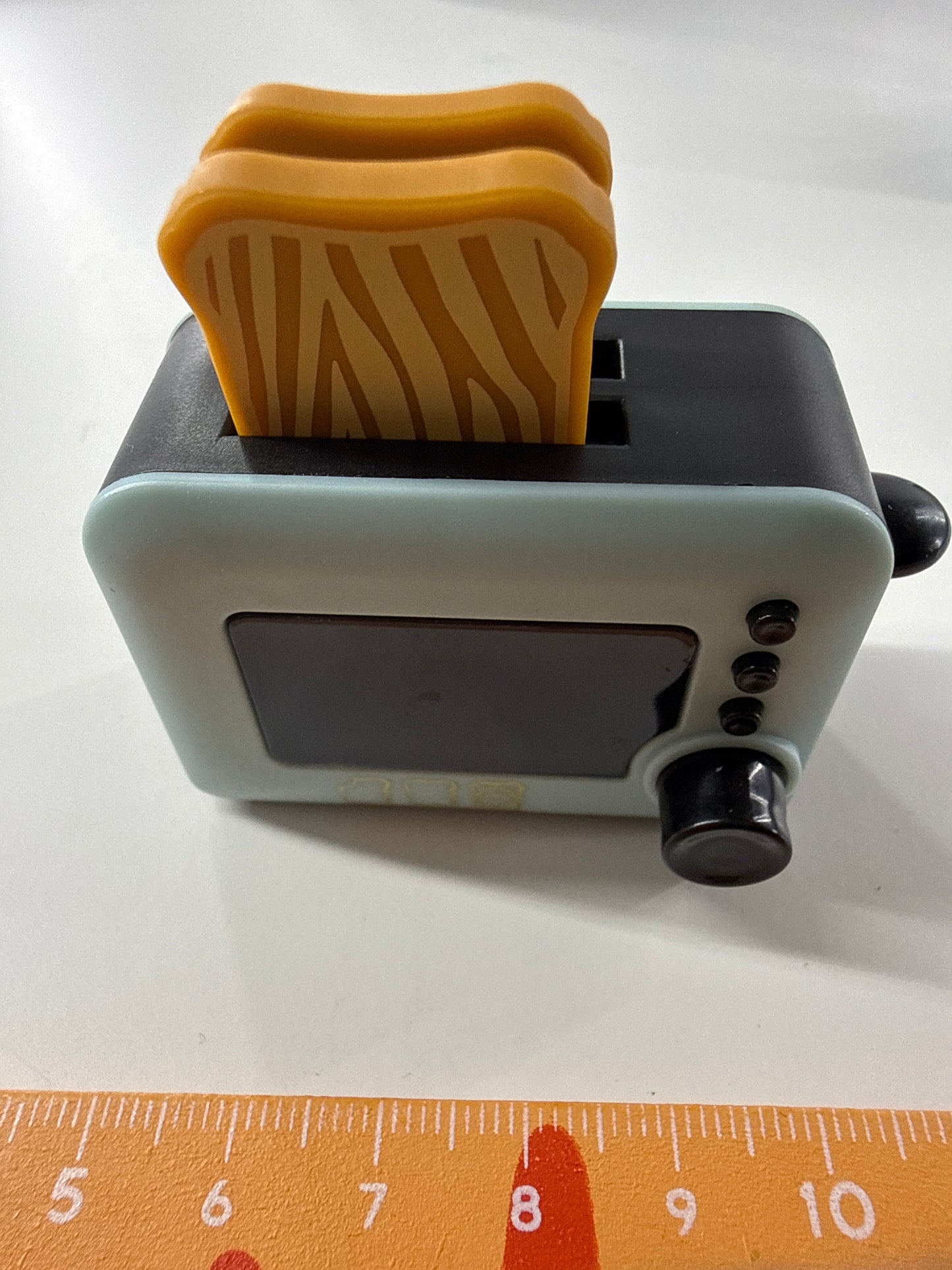 Lily minis-dollhouse Bread machine