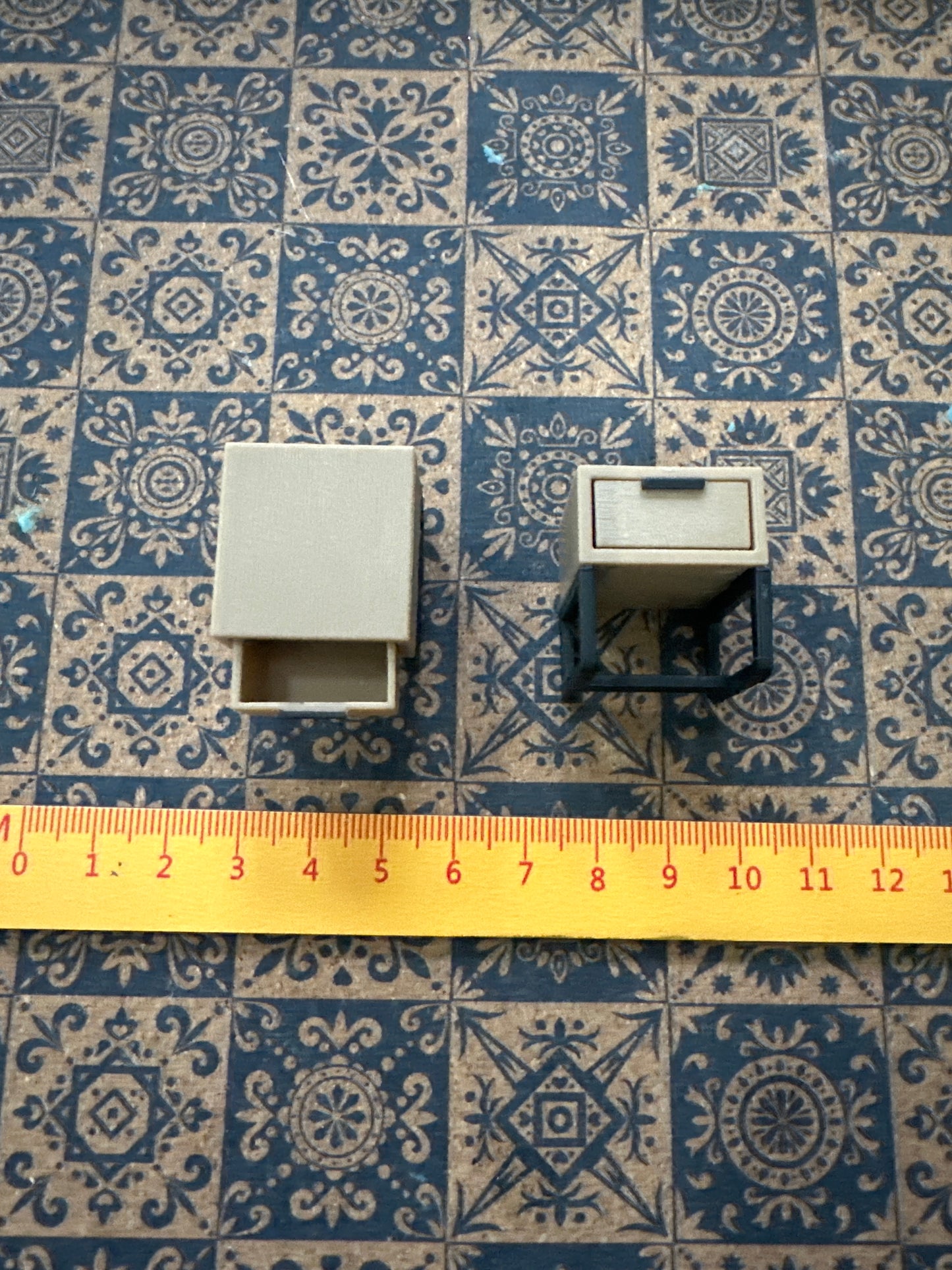 Lily minis-dollhouse miniature Cupboard