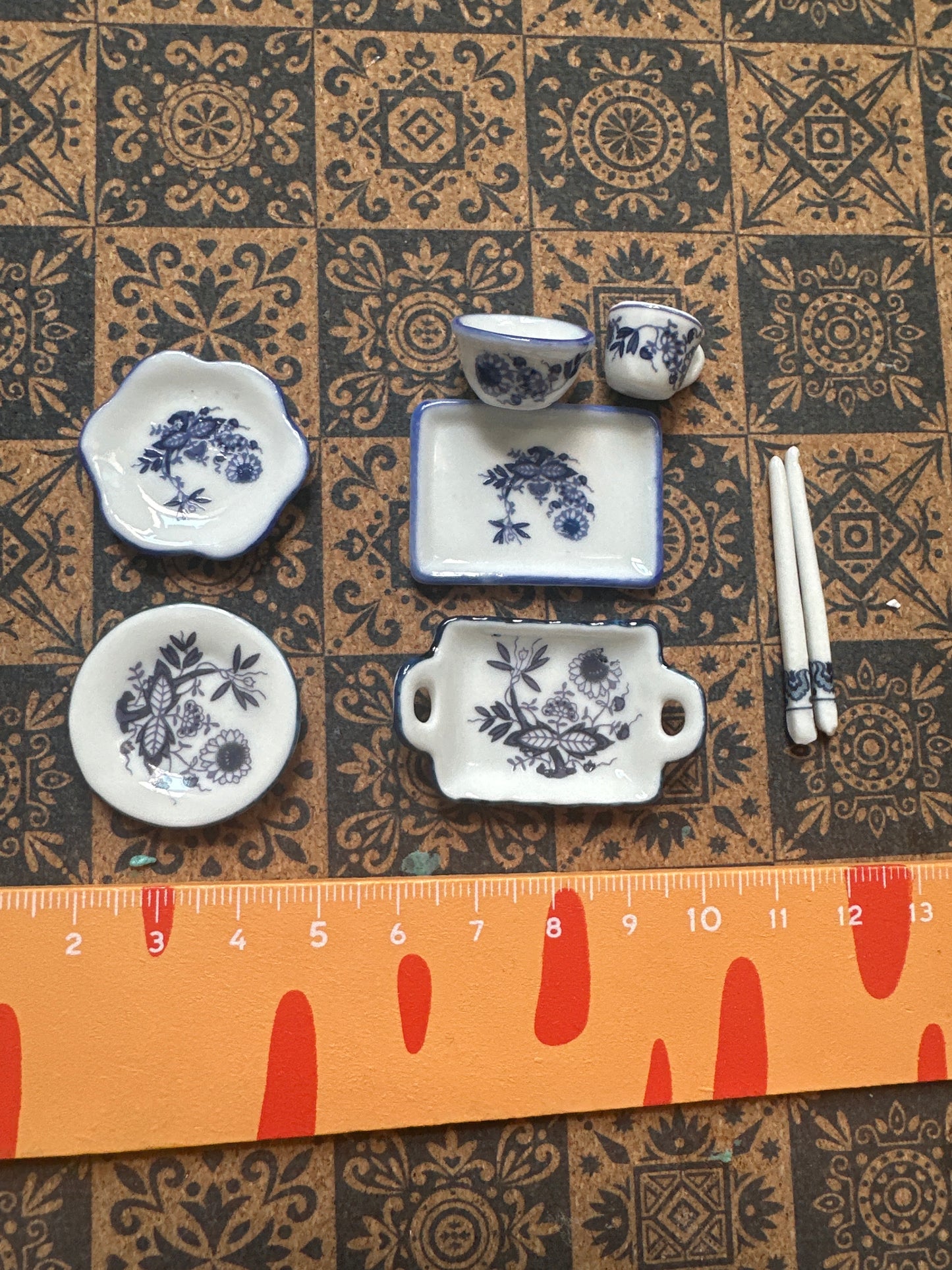 Lily minis-dollhouse miniature Ceramic tableware