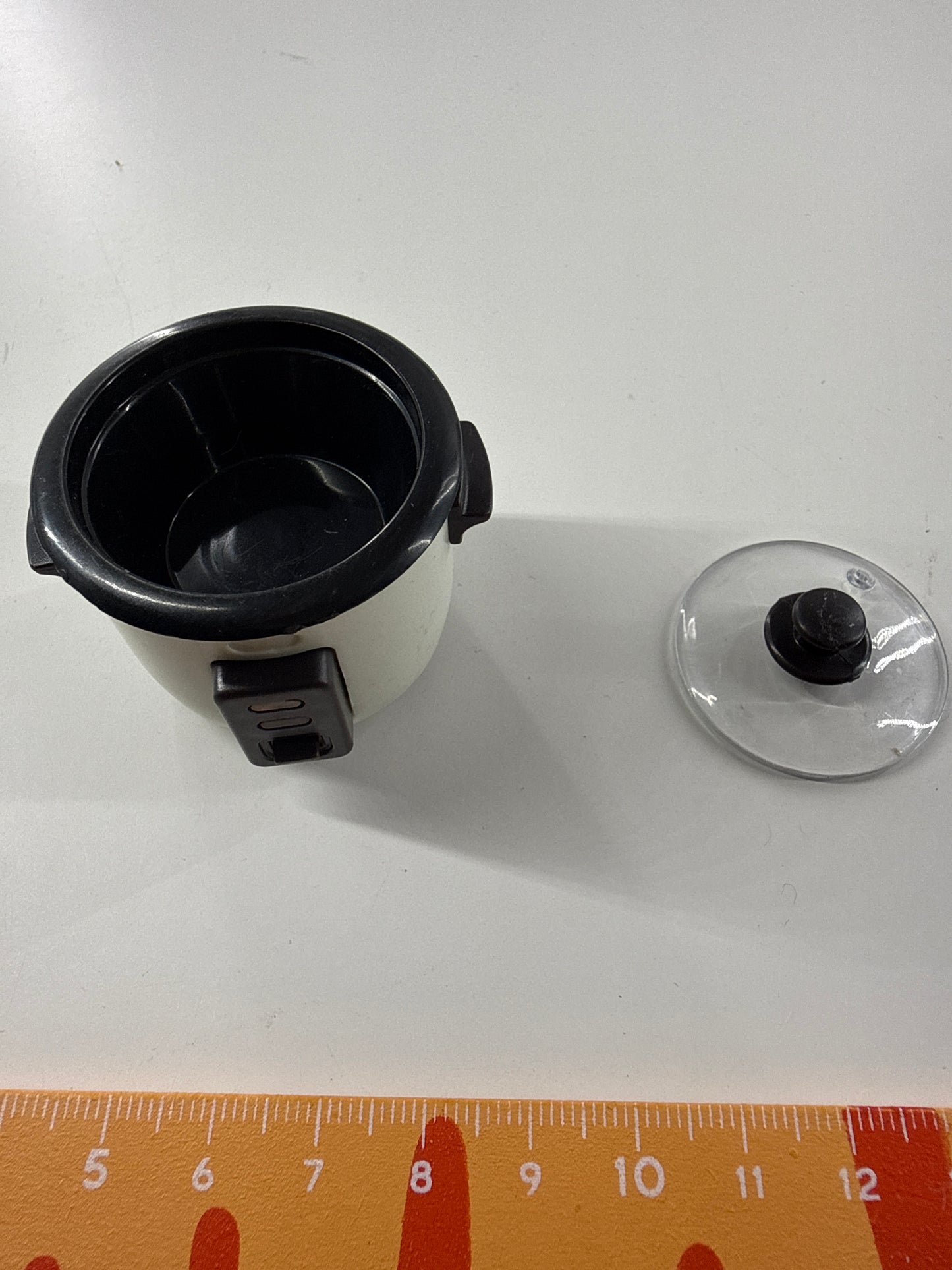 Lily minis-dollhouse Electric rice cooker