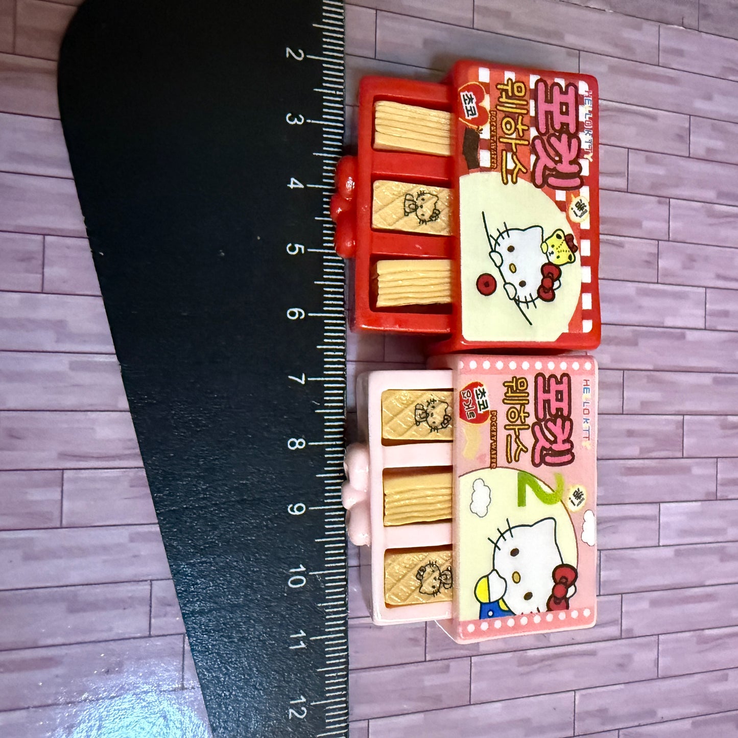 Lily minis-dollhouse miniature HK cookie sets