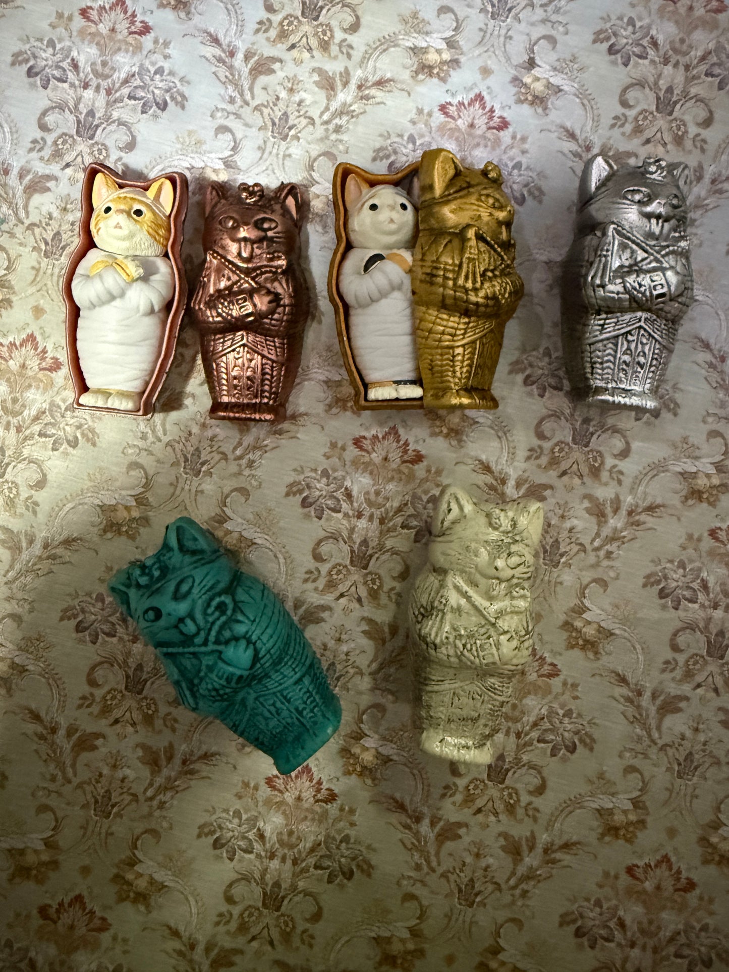 Lily minis-dollhouse miniature mummy kitty sets