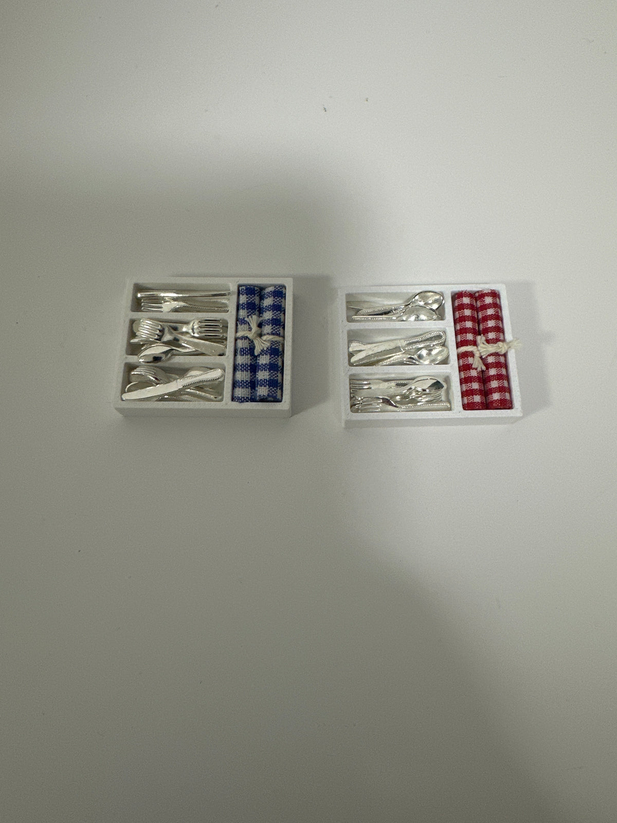 Lily minis-dollhouse miniature Tableware set