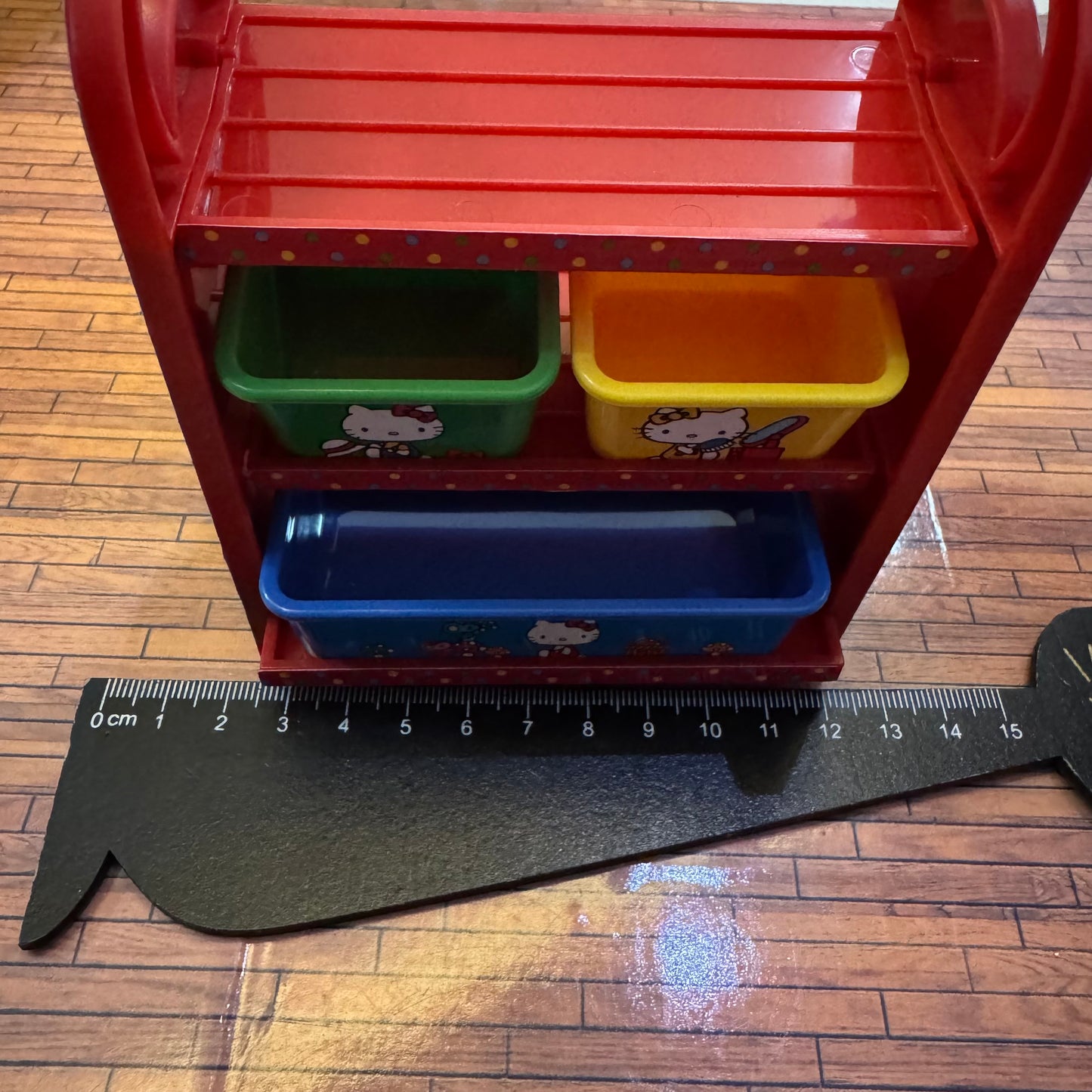 Lily minis-dollhouse miniature HK shelf