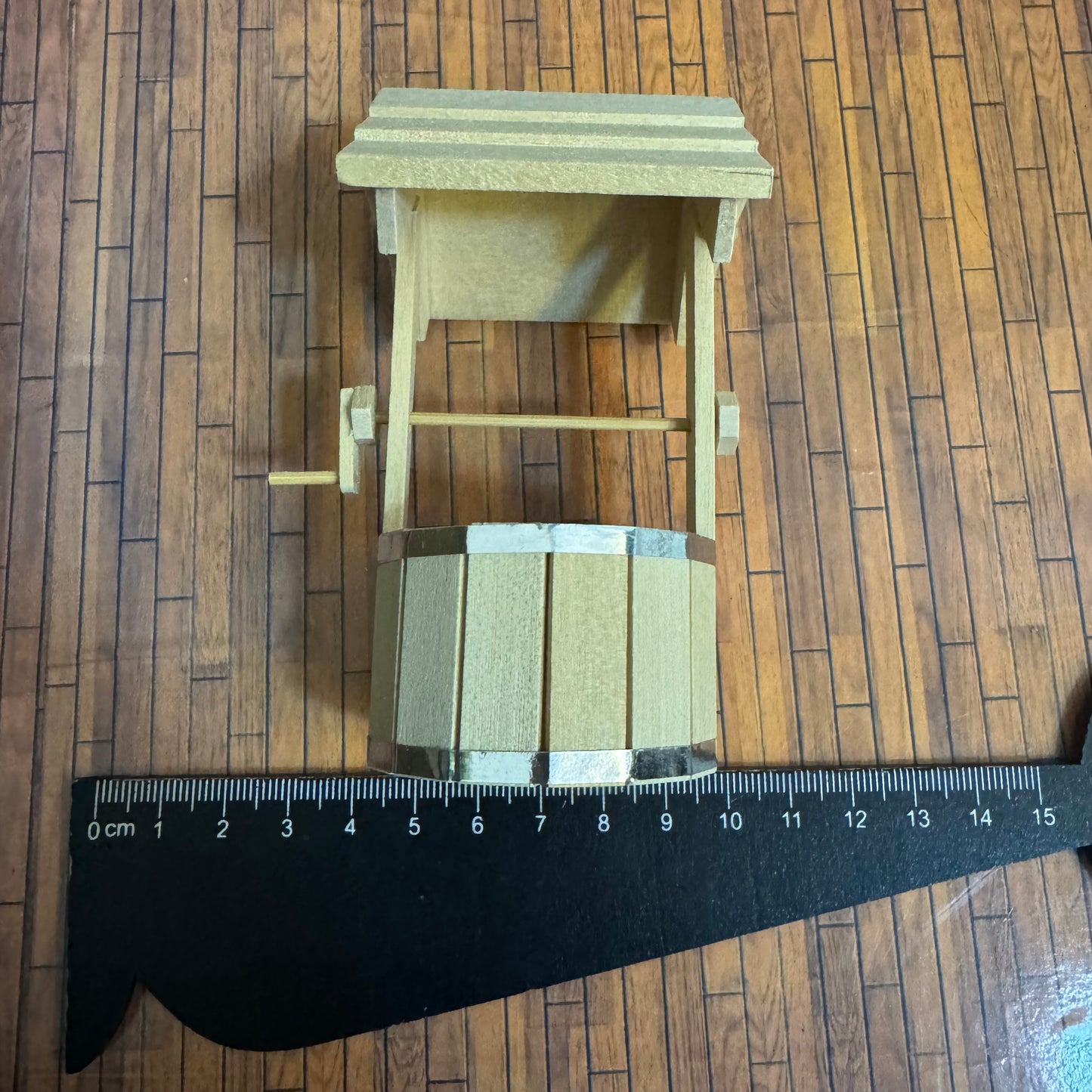 Lily minis-dollhouse miniature well