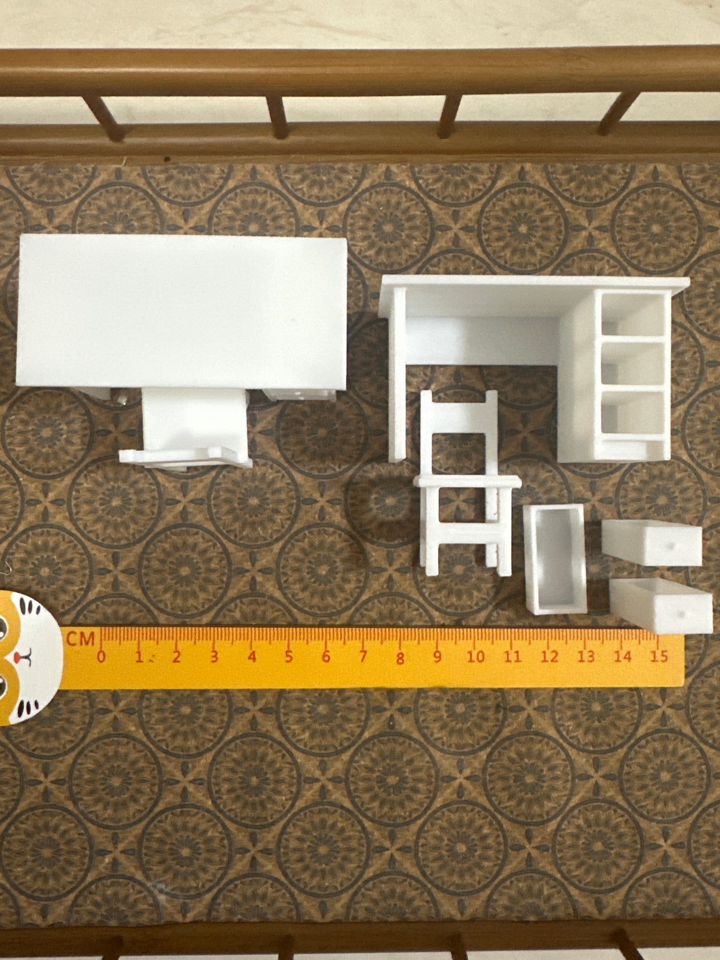 Lily minis-dollhouse miniature Computer desk and chair set