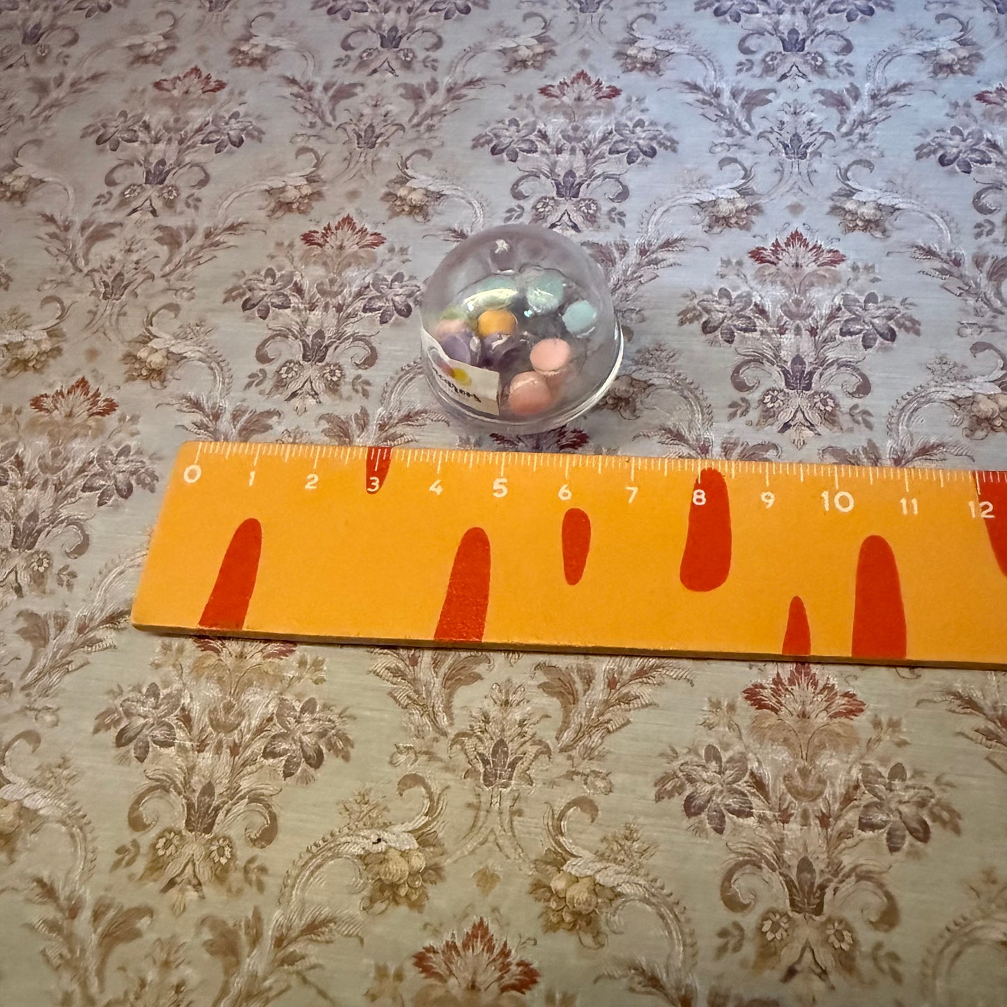 Lily minis -Dollhouse miniature pink macron sets