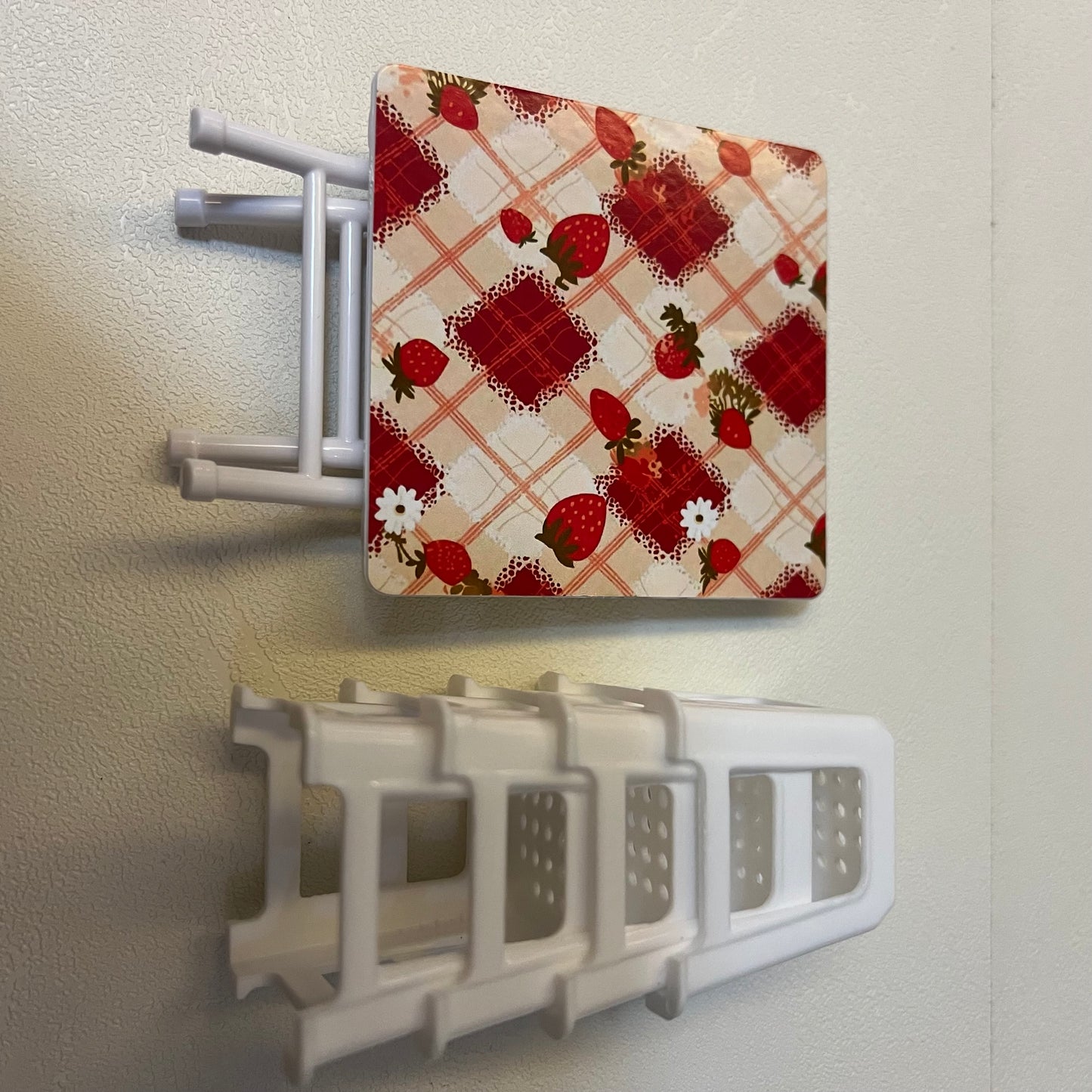 Lily minis-dollhouse miniature HK table sets