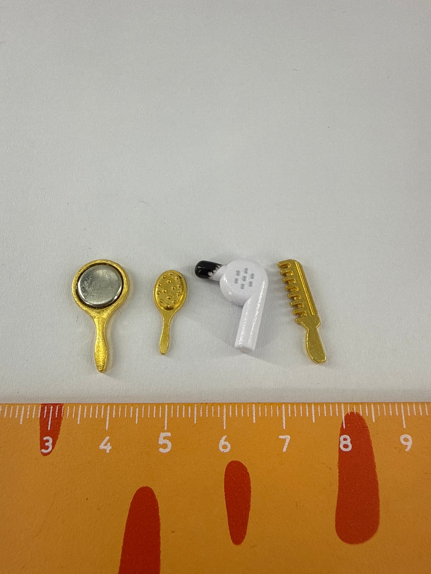 Lily minis-dollhouse Mini alloy dressing tools