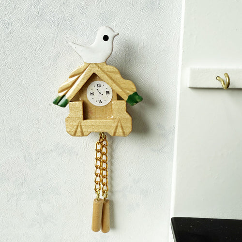1:12 Doll house diy Xiao Wu mini simulation of every toy bird wooden wall clock miniature clock model