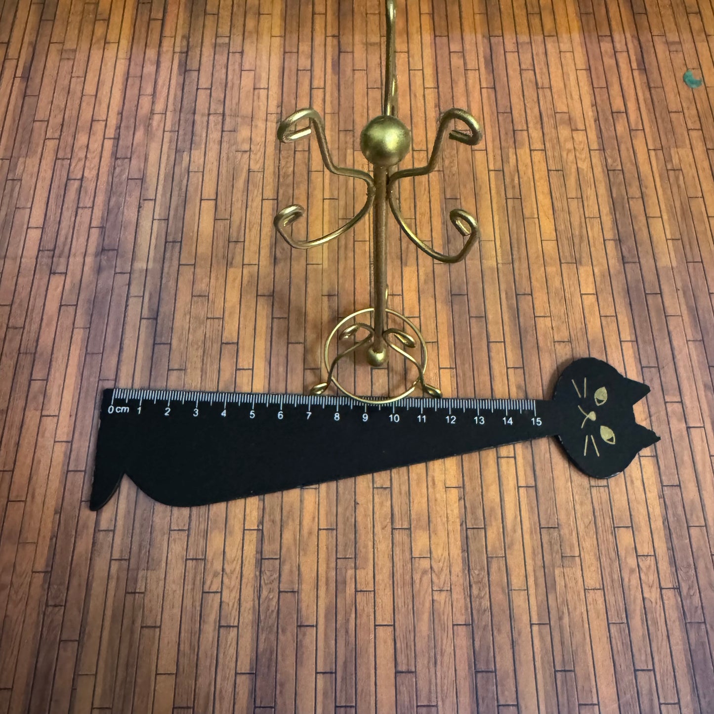 Lily minis-dollhouse miniature clothes hanger