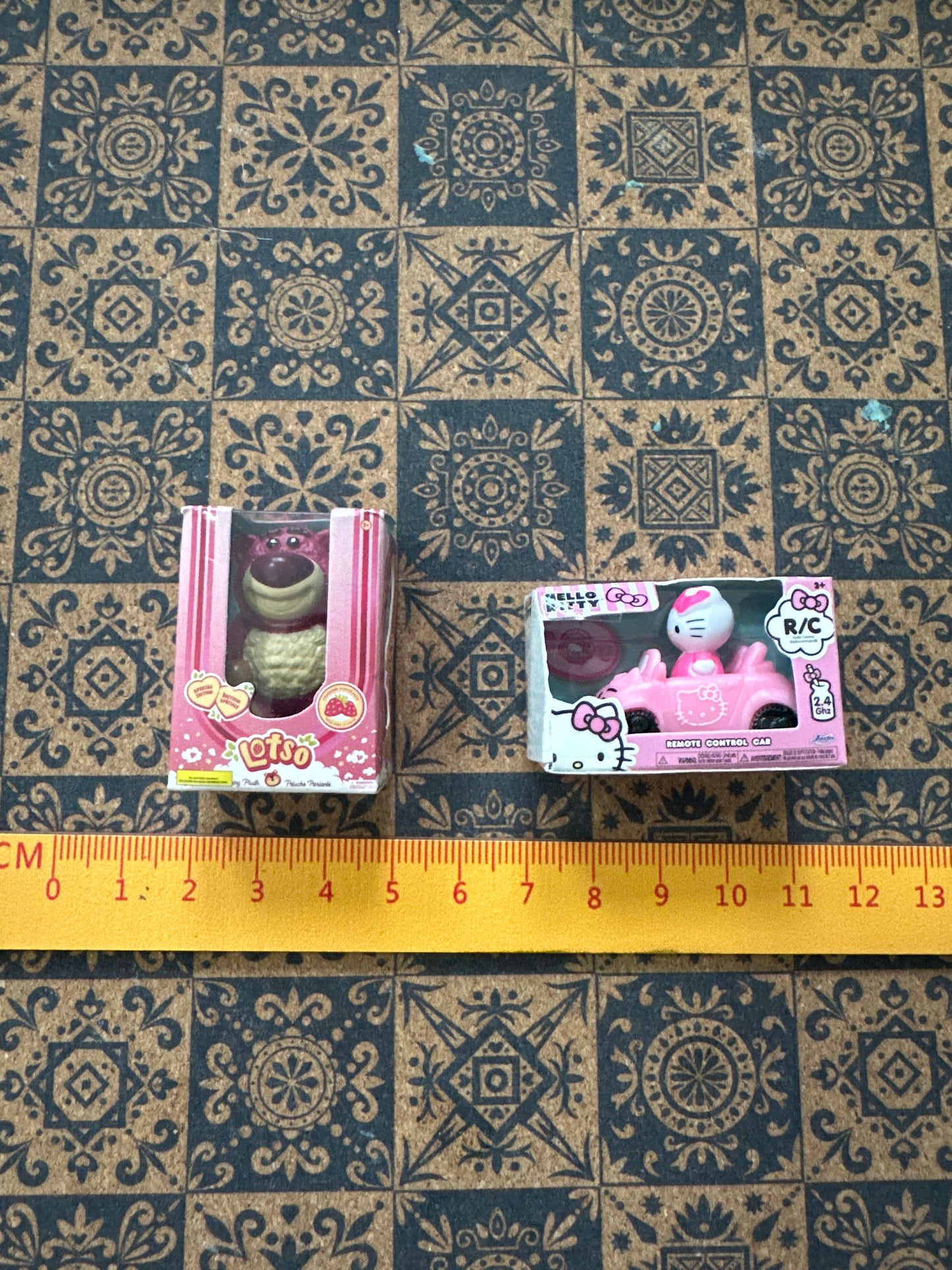 Lily minis-dollhouse miniature figure