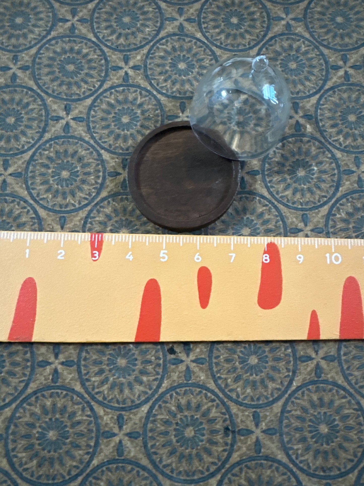 Lily minis-dollhouse miniature Cake tray