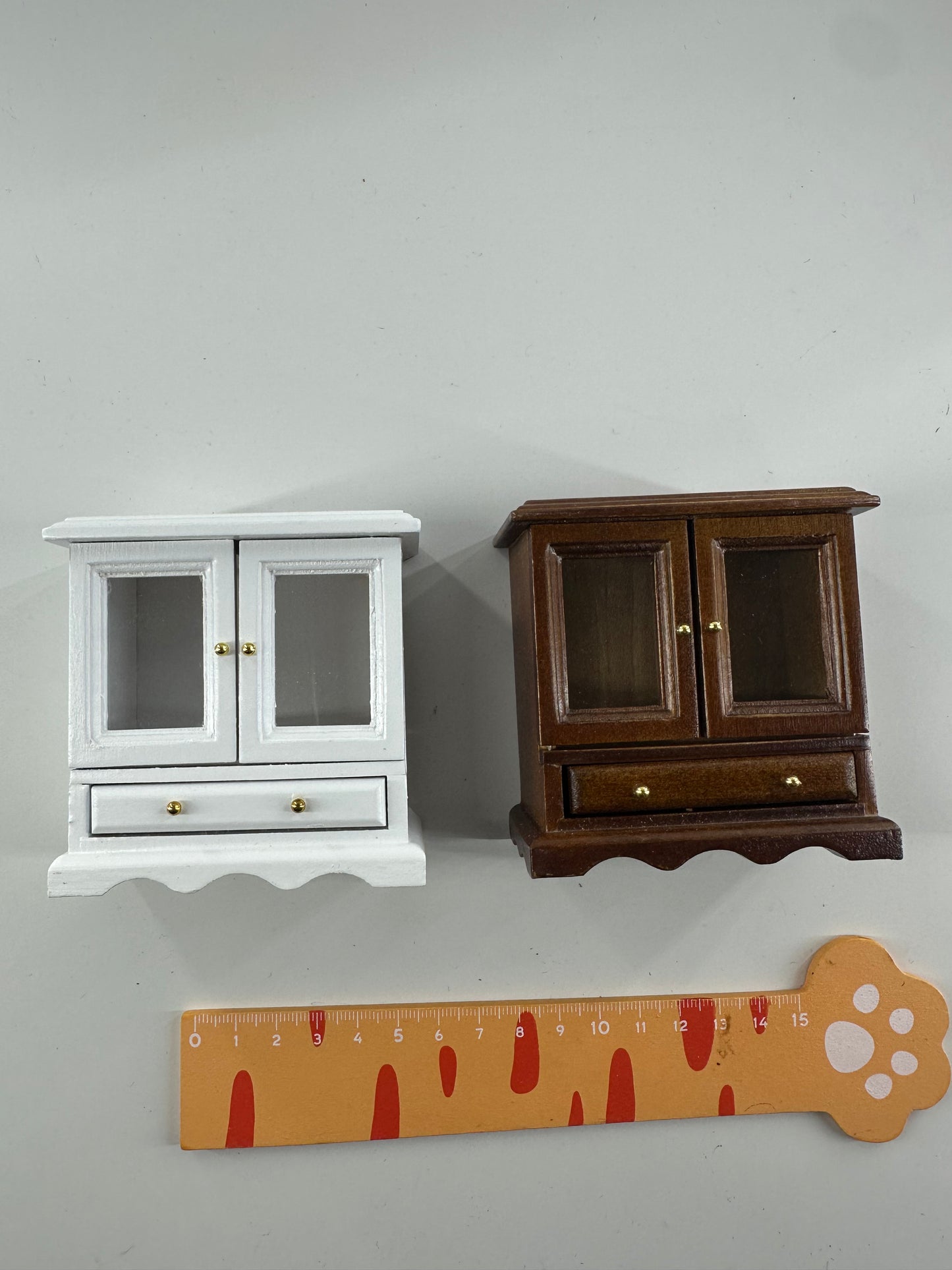 Lily minis-dollhouse White cabinet