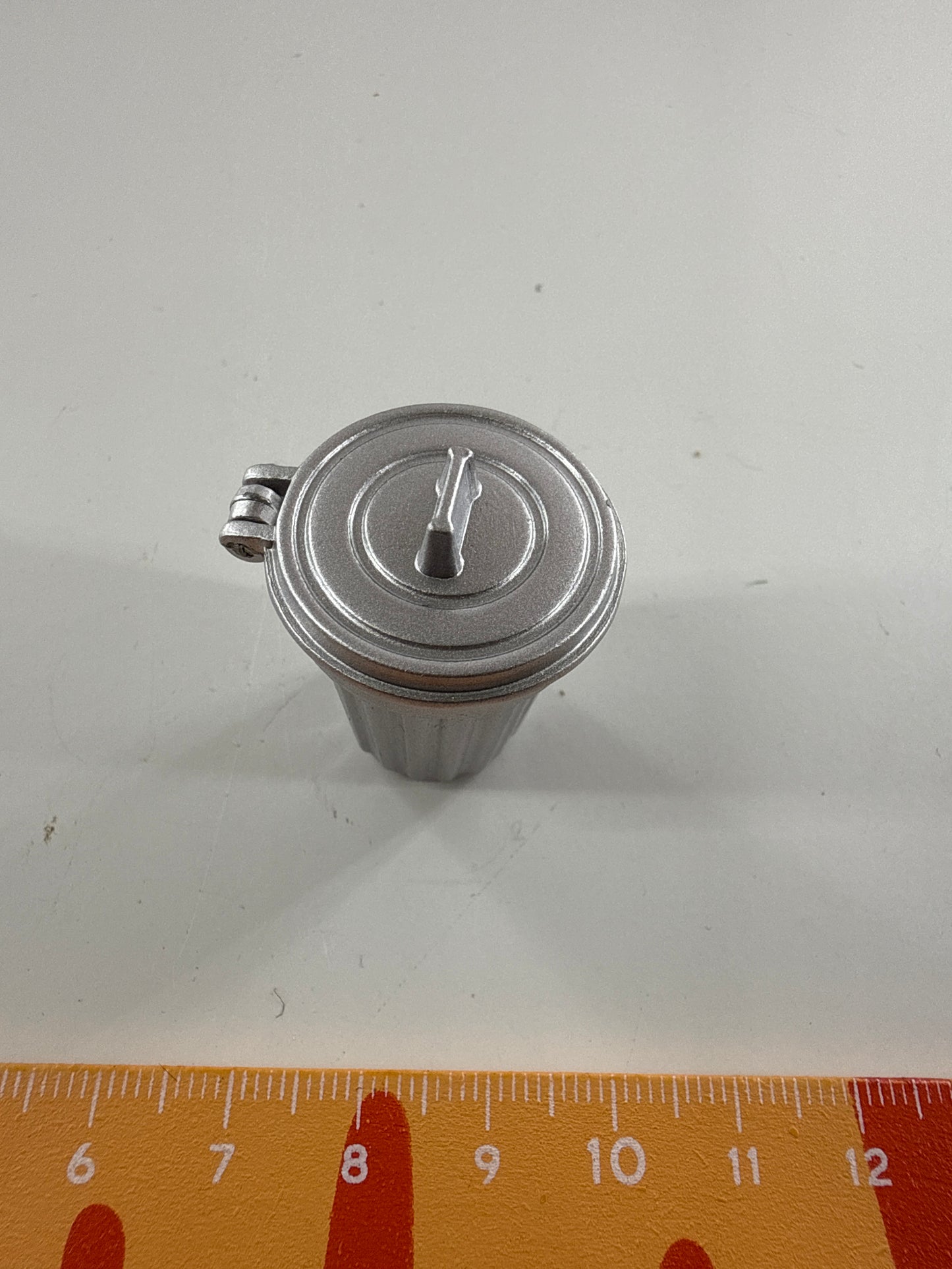 Lily minis-dollhouse Dustbin