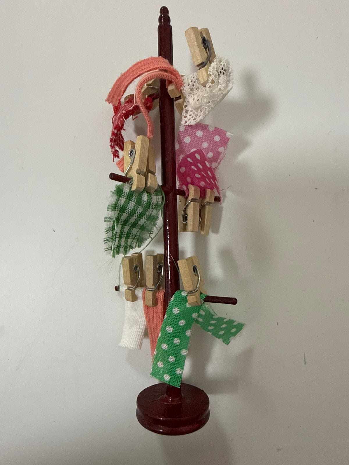 Lily minis-dollhouse Wooden hanger