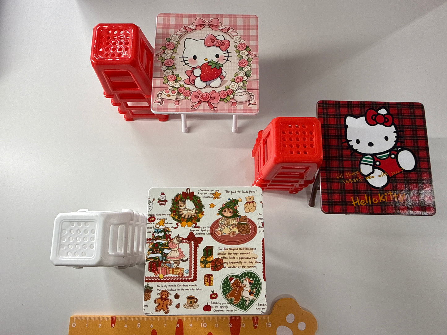 Lily minis-dollhouse Folding dining table and chair