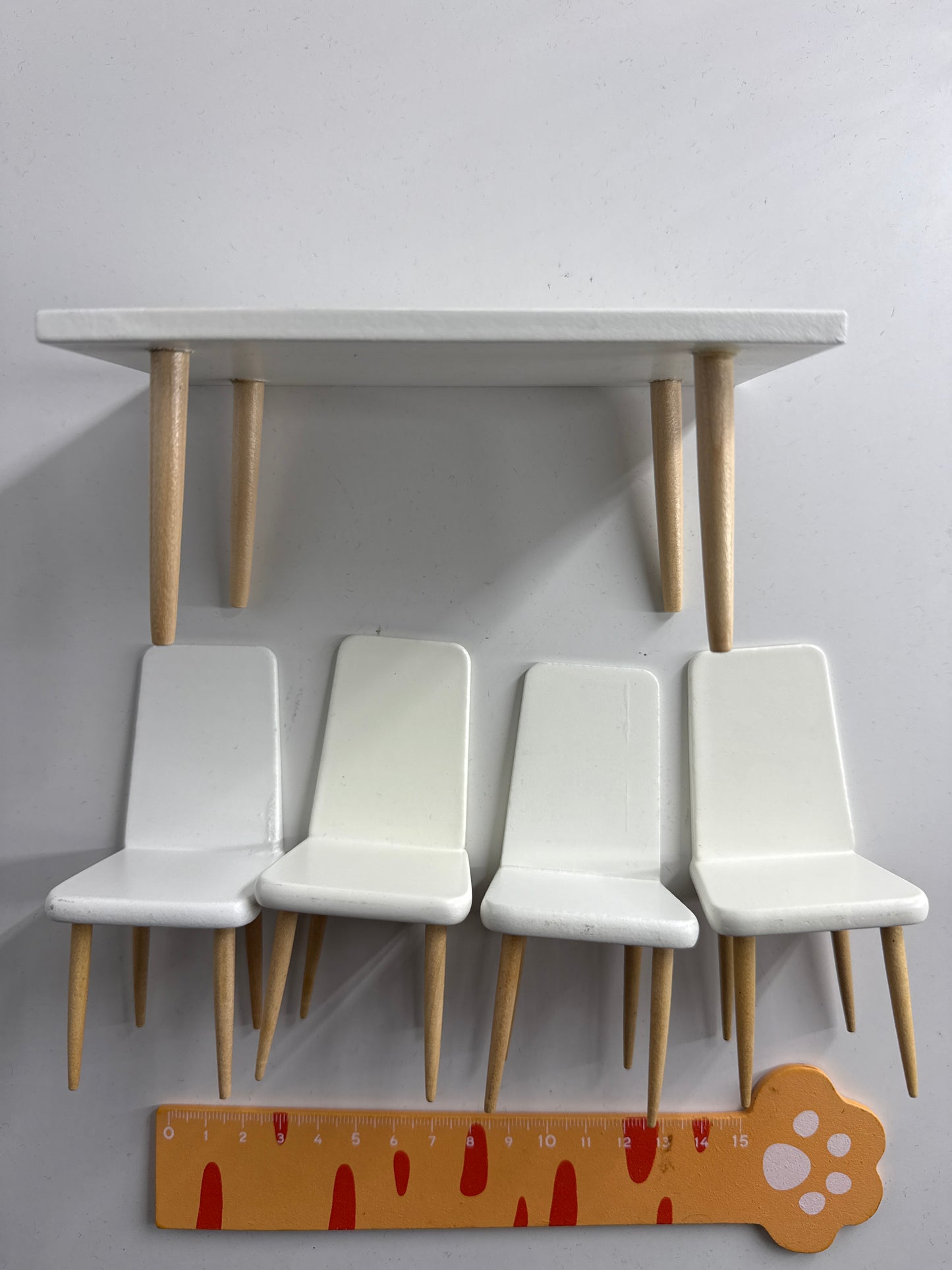 Lily minis-dollhouse Wooden table and chair set