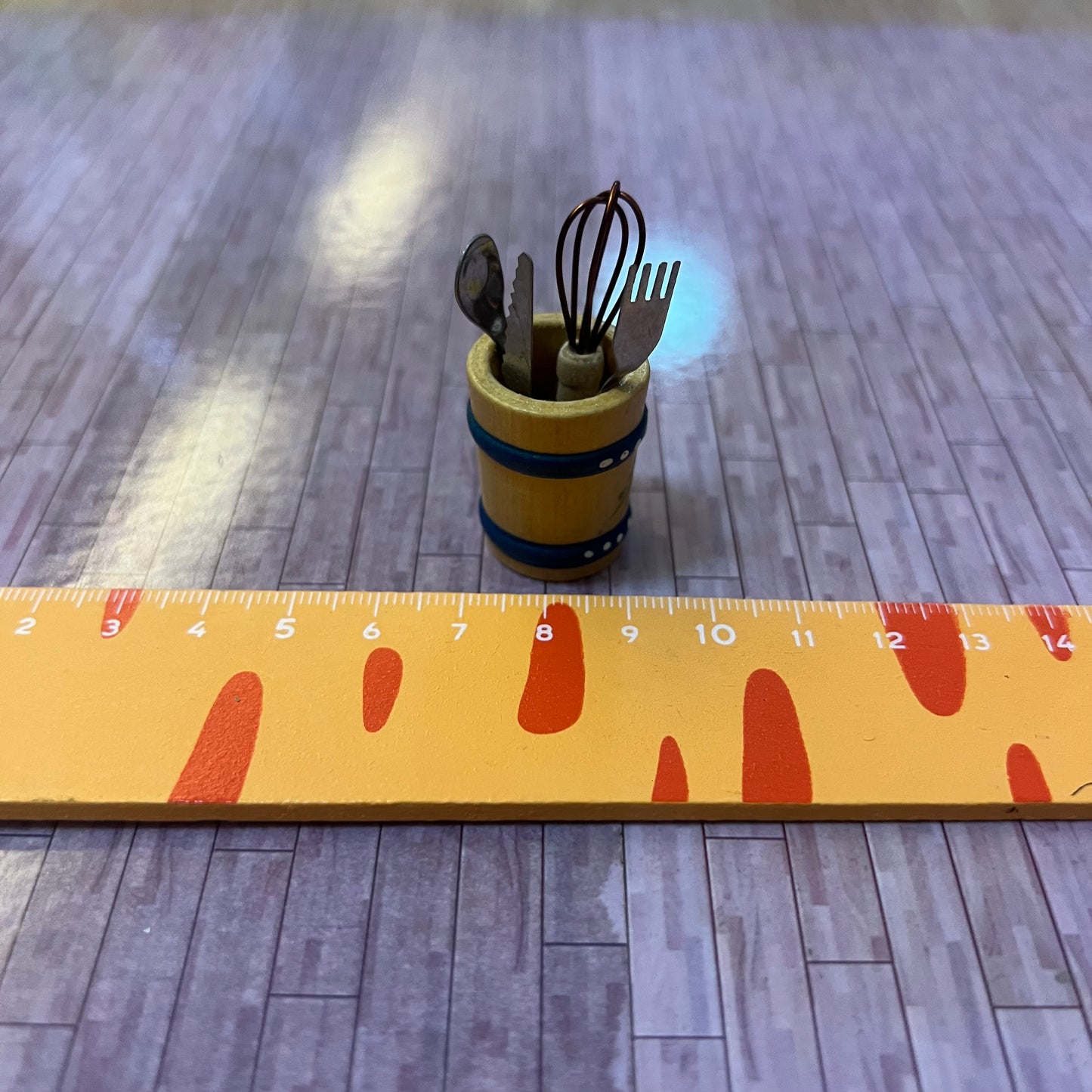 Lily minis-dollhouse miniature kitchen utensil sets