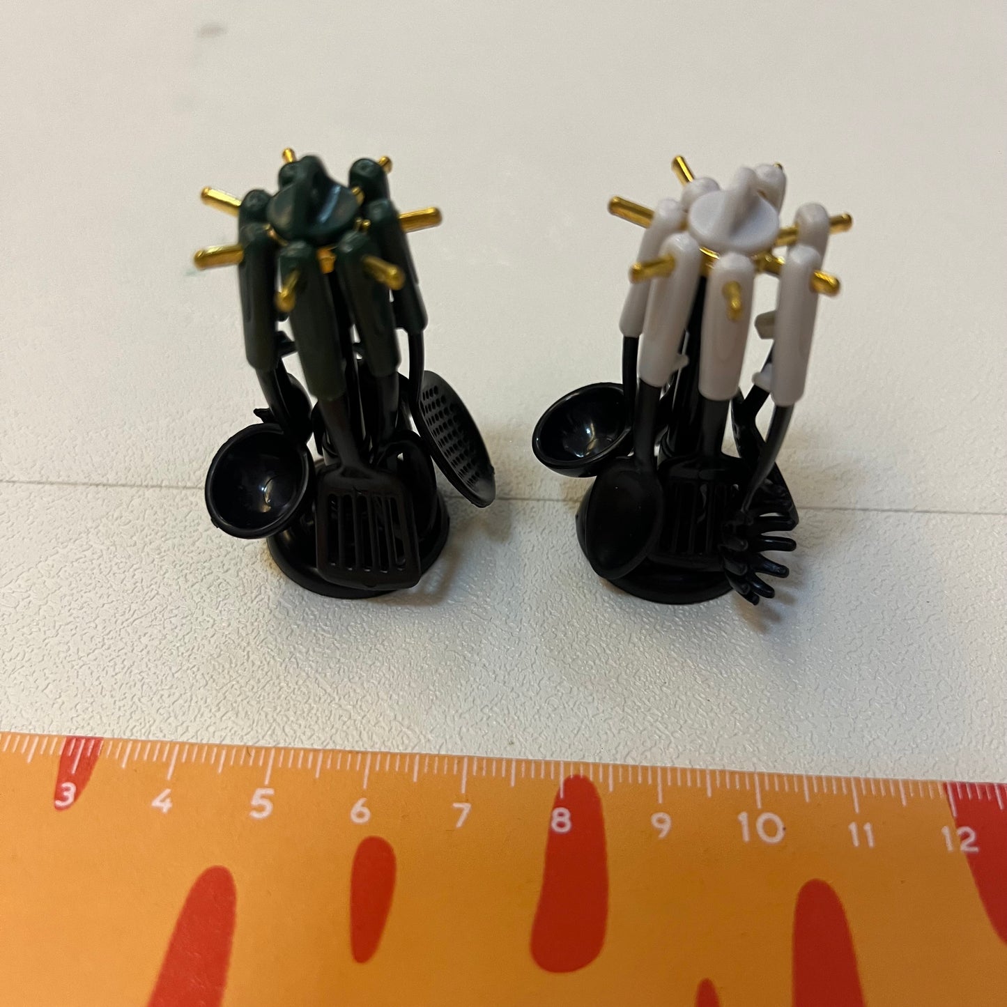 Lily minis-dollhouse miniature kitchen utensils sets