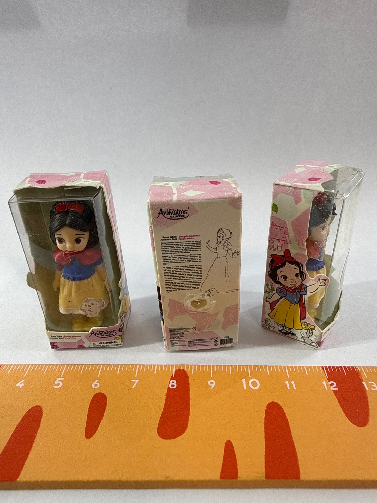 Lily minis-dollhouse Snow White doll