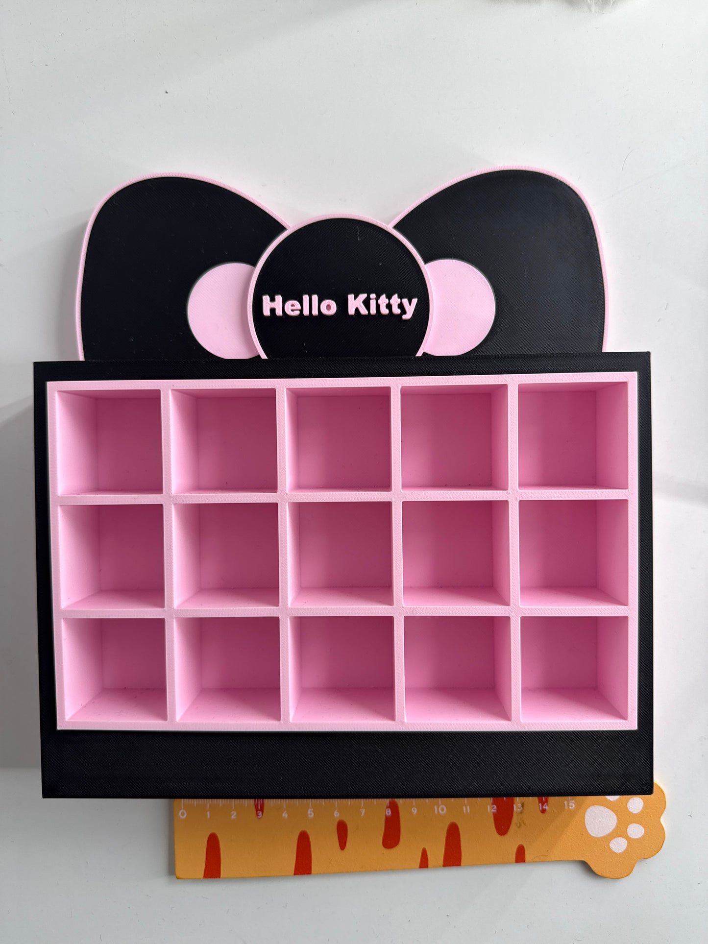 Lily minis-dollhouse HK Pink cabinet