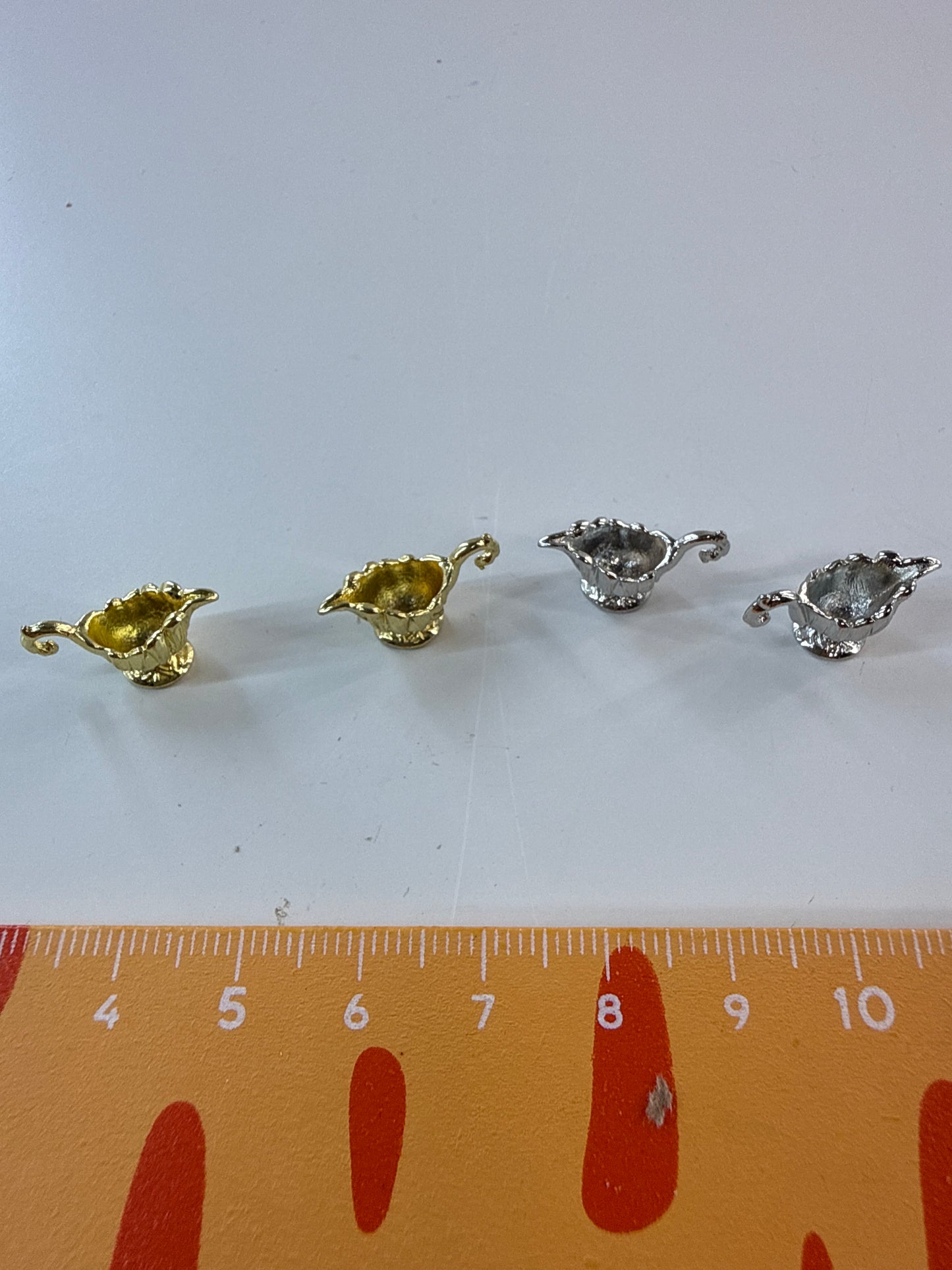 Lily minis-dollhouse Sauce pot 1pcs