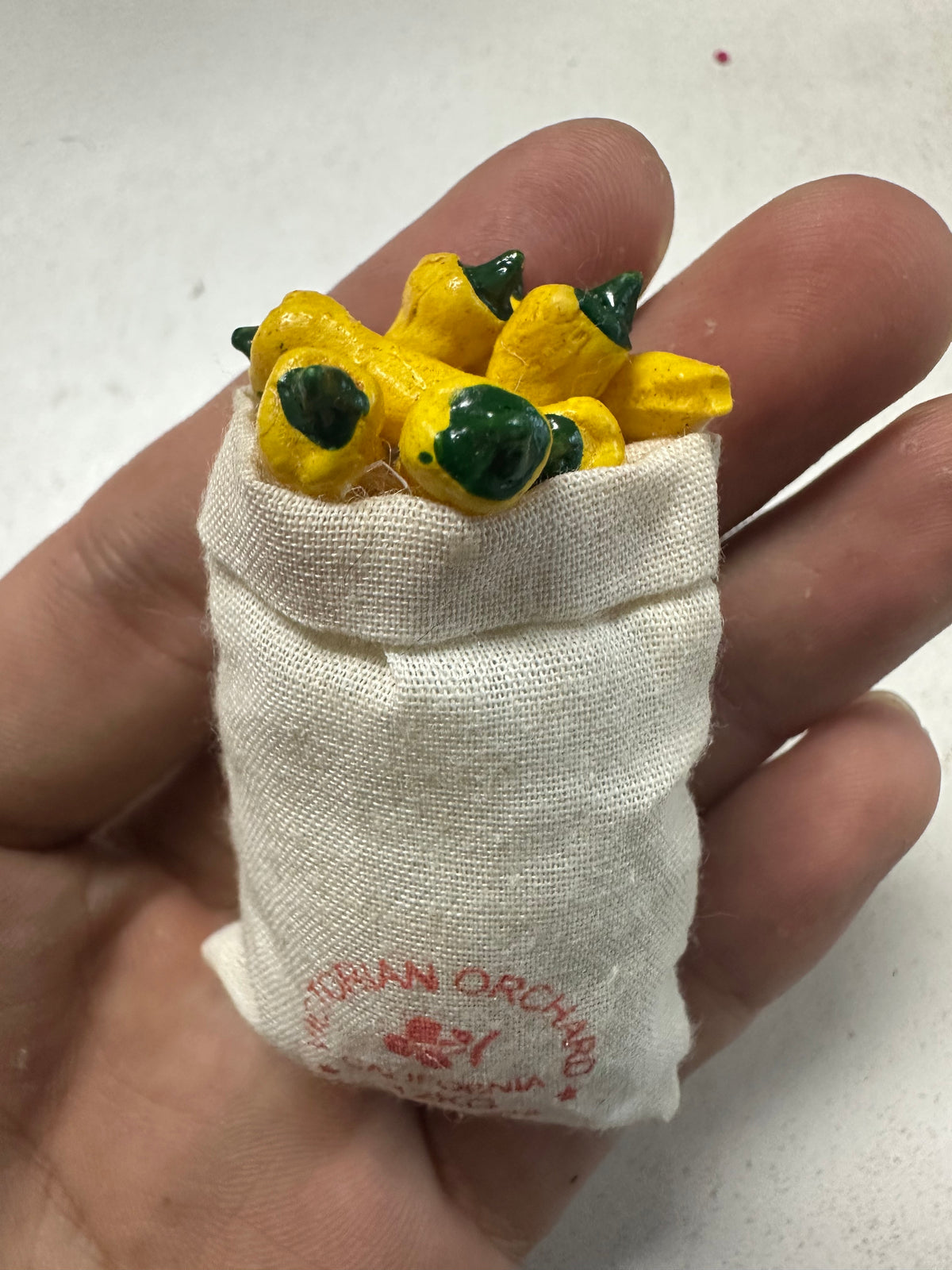 Lily minis-dollhouse Miniature Fruit and Vegetable Sacks 1pcs Random style