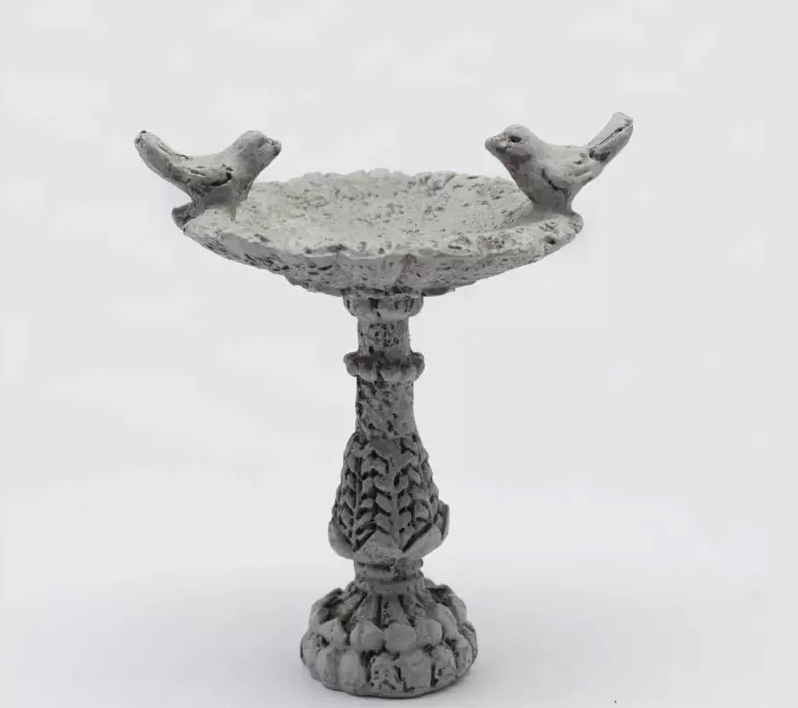 Lily minis-dollhouse bird bath