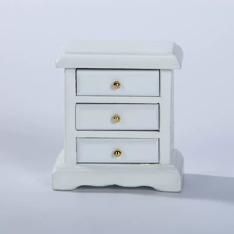 Lily minis-dollhouse Three grid bedside table