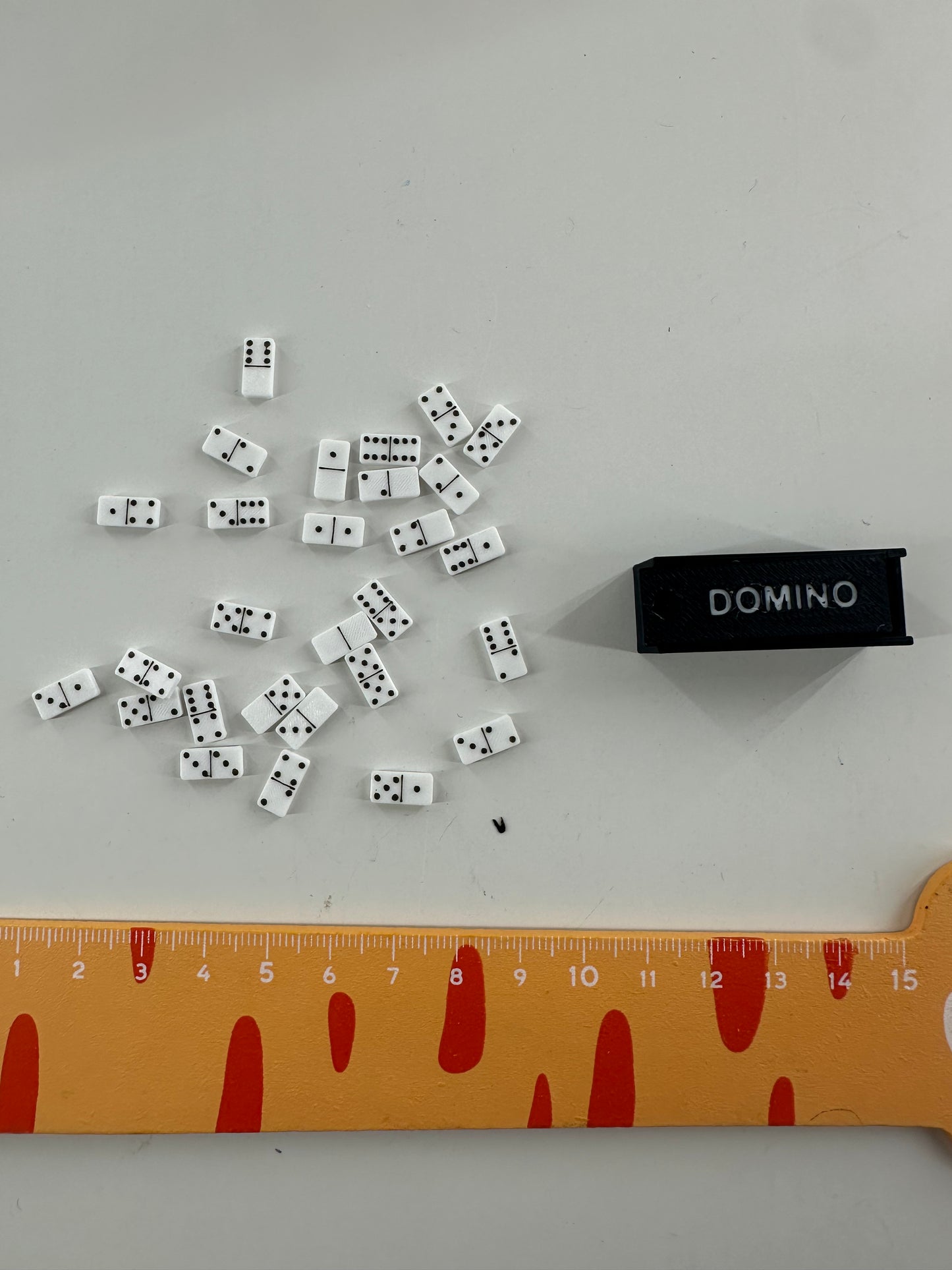 Lily minis-dollhouse Domino