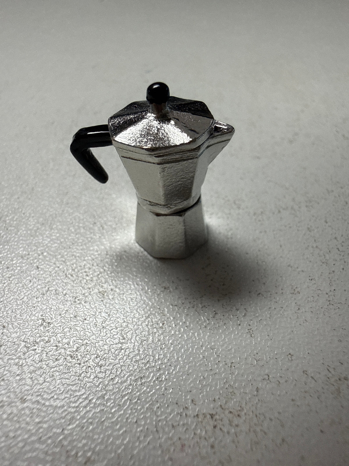 Lily minis-dollhouse Coffee pot
