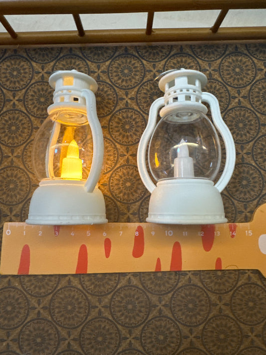 Lily minis-dollhouse miniature Retro horse lamp