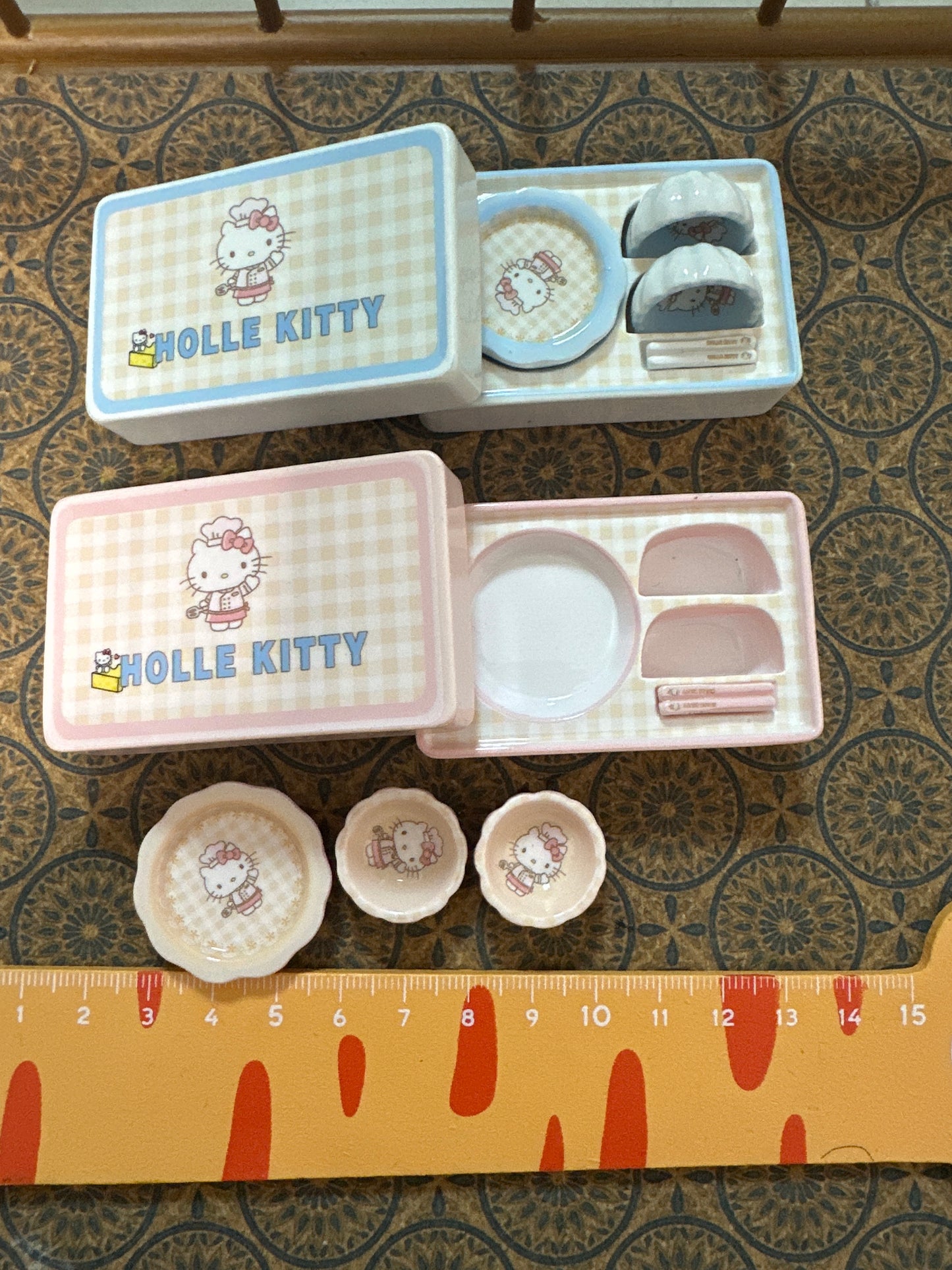 Lily minis-dollhouse miniature HK Tableware set
