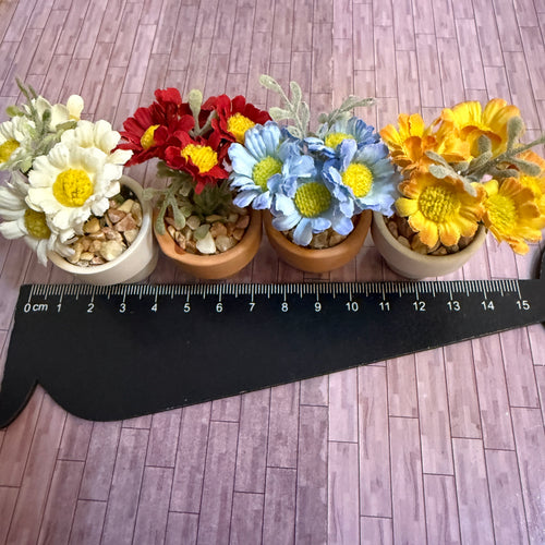 Lily minis-dollhouse miniature flower plant