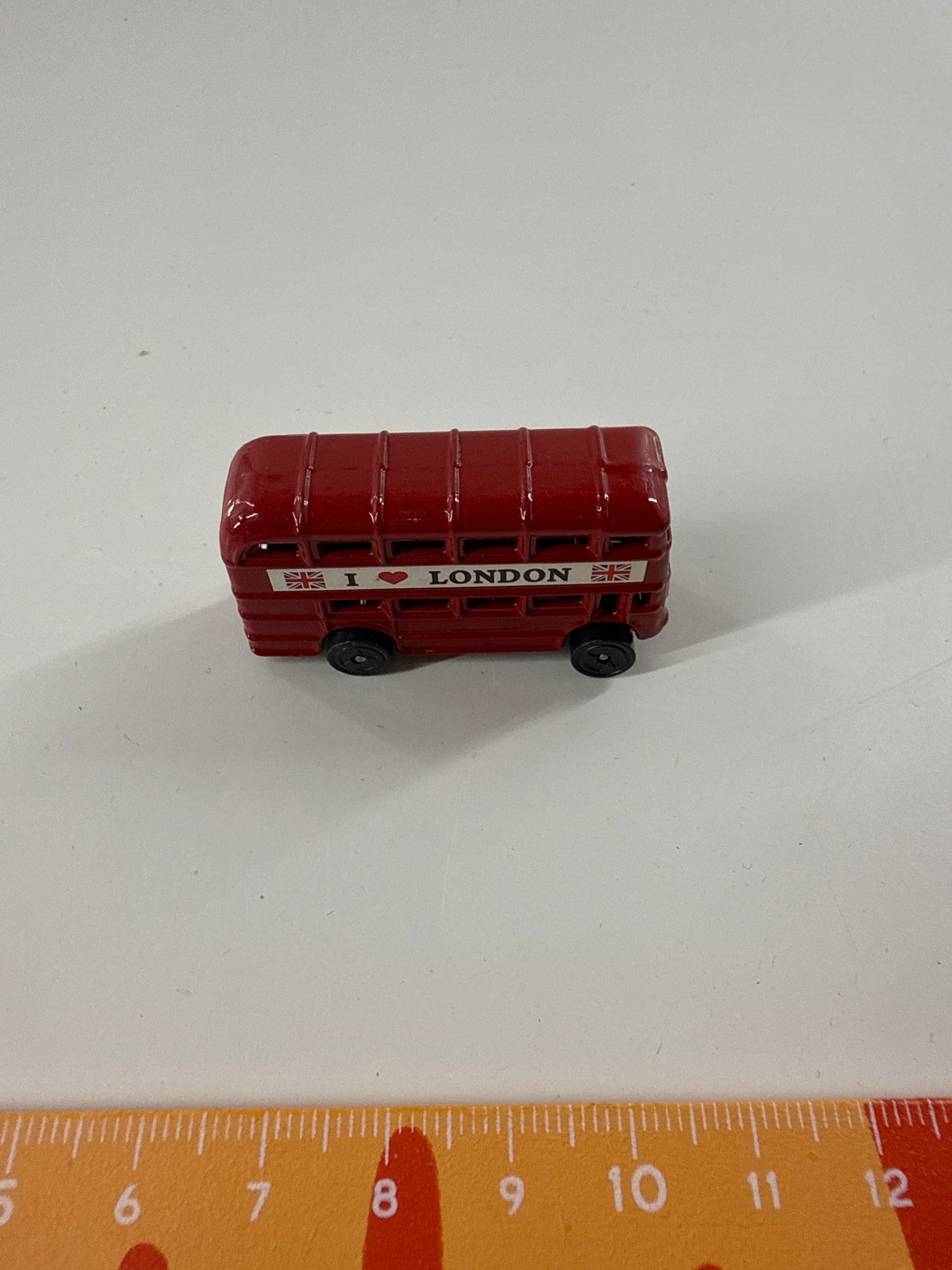 Lily minis-dollhouse London double-decker bus