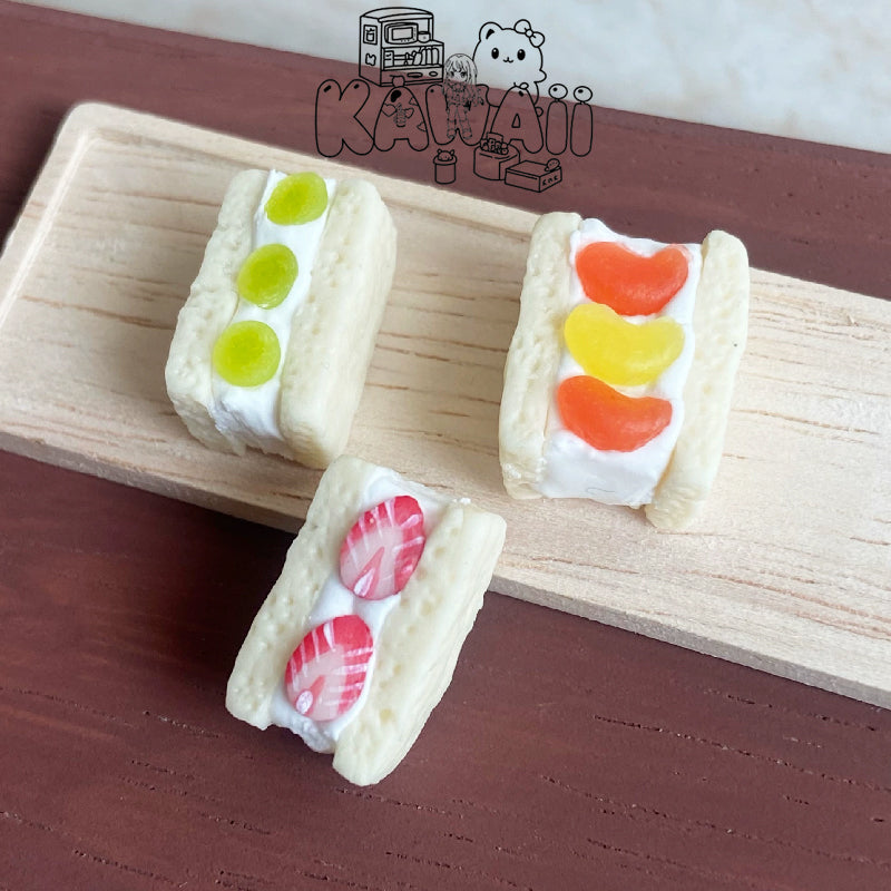 Mini Simulation Fruit Sandwich FoodPlay Model Six Points Eight Points Dollhouse