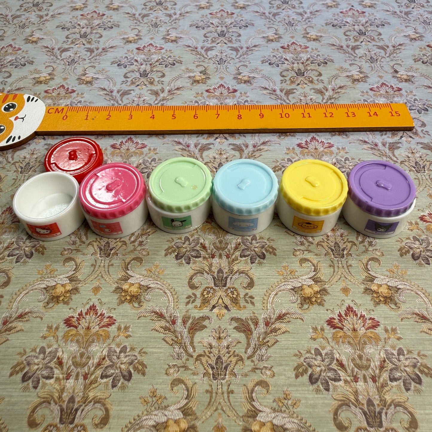 Lily minis-dollhouse miniature HK containers sets