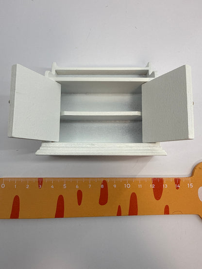 Lily minis-dollhouse Hanging cabinet