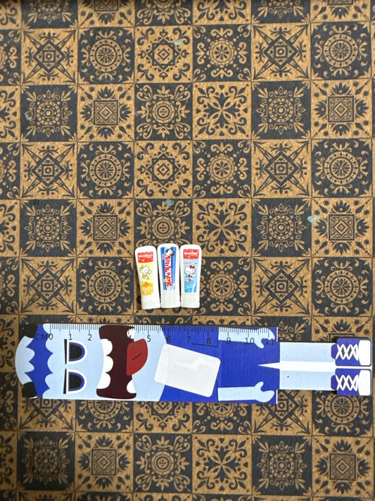 Lily minis-dollhouse Miniature HK Toothpaste 10pcs Random species