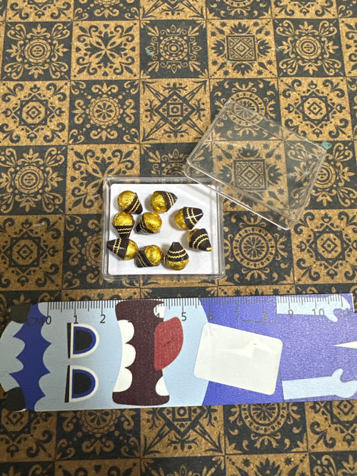 Lily minis-dollhouse miniature Chocolate