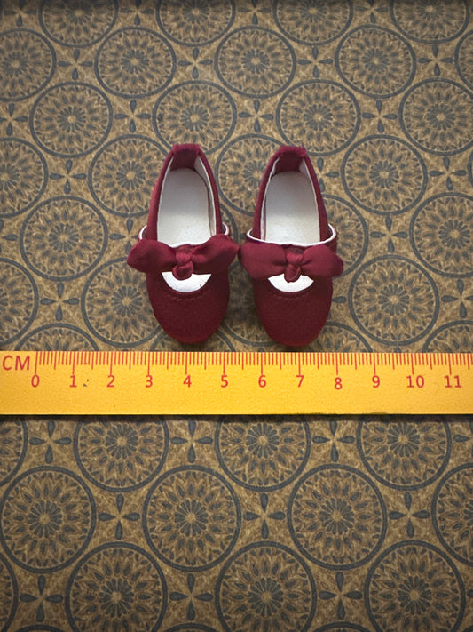 Lily minis-dollhouse miniature 6 Scale Doll shoes