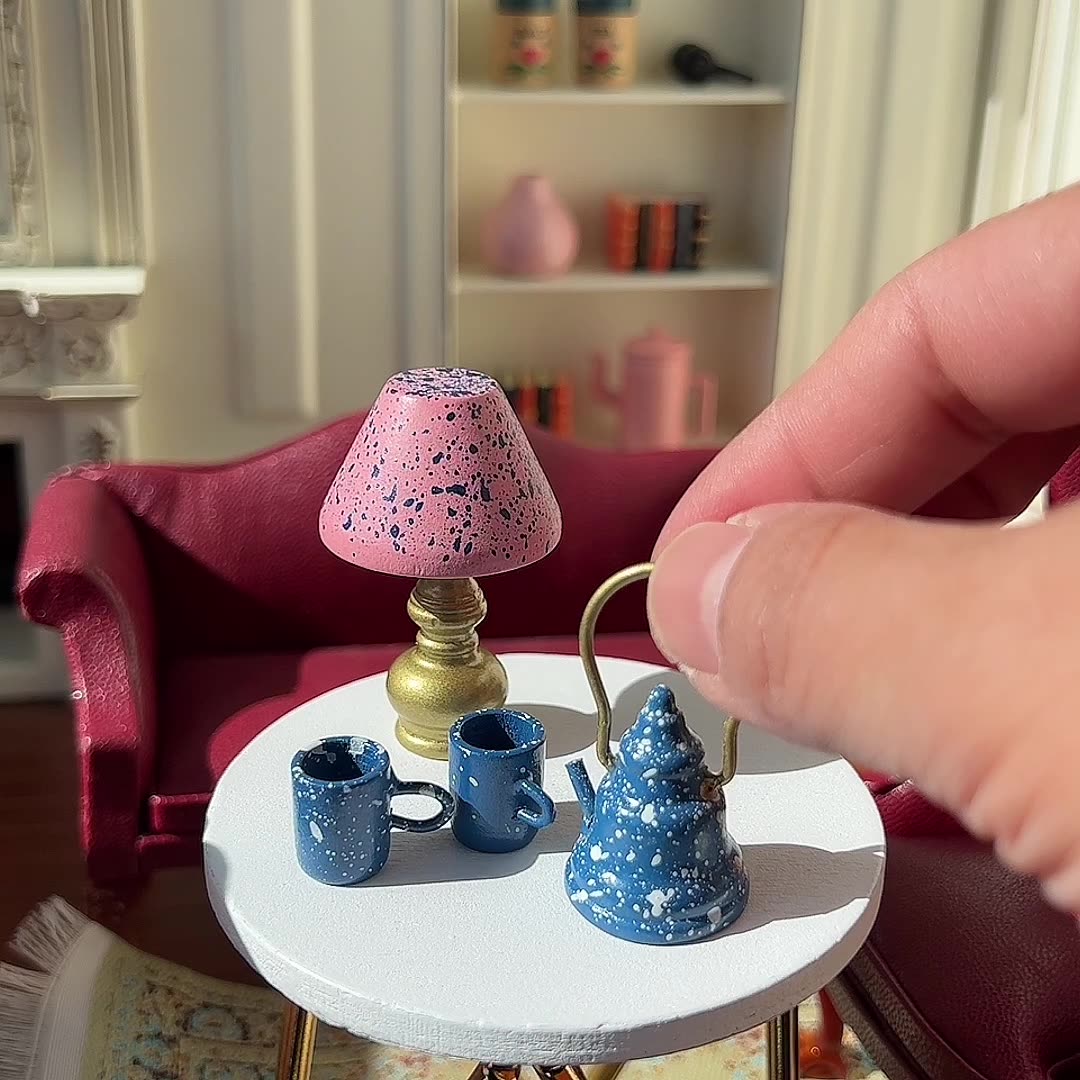 1:12 Dollhouse Pink Table Lamp