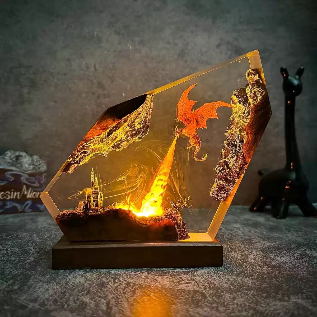 Lily minis-dollhouse Hand-made fire-breathing dragon
