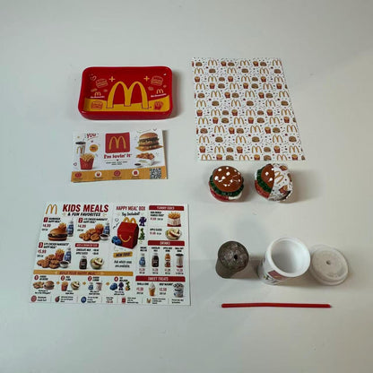Lily minis-dollhouse Miniature Fast Food Burger Combo Meal, 1:12 Scale Resin Toy Tray Drink Props