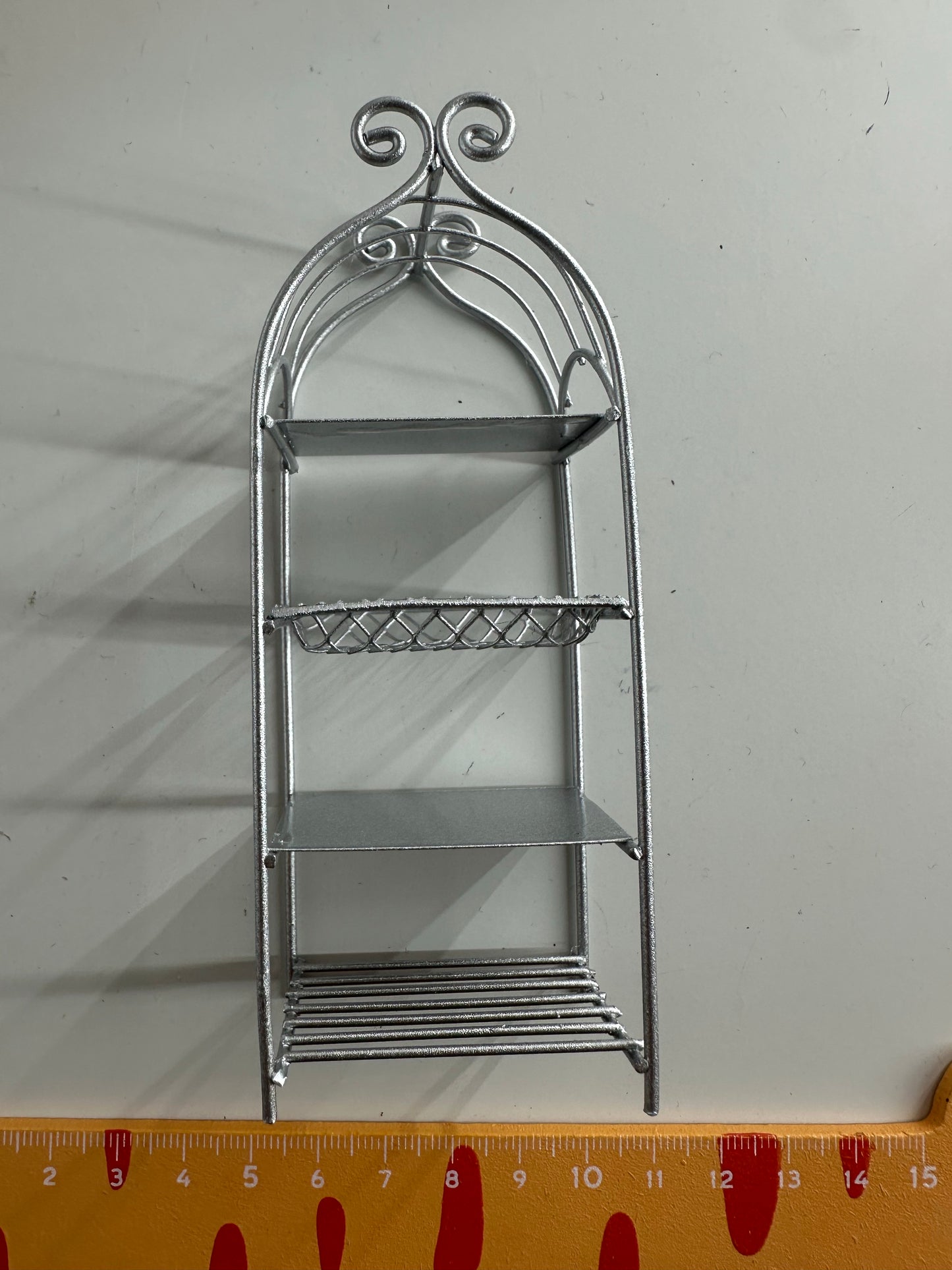 Lily minis-dollhouse Silver shelf