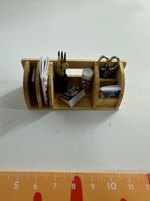 Lily minis-dollhouse Bookshelf toy rack
