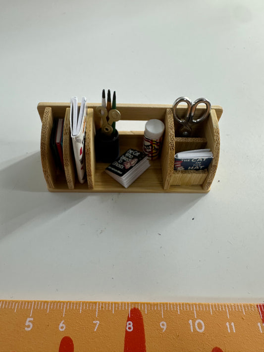 Lily minis-dollhouse Bookshelf toy rack