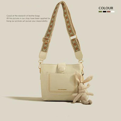 Women's Bucket Bag Large Capacity Woven Wide Shoulder Strap